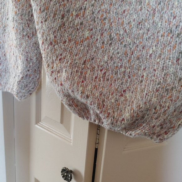 Sweater - Picture 2 of 4